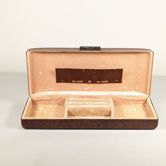 1970s Faux Leather brown jewelry box for men, Fleur de Lys logo - Picture 2 of 11